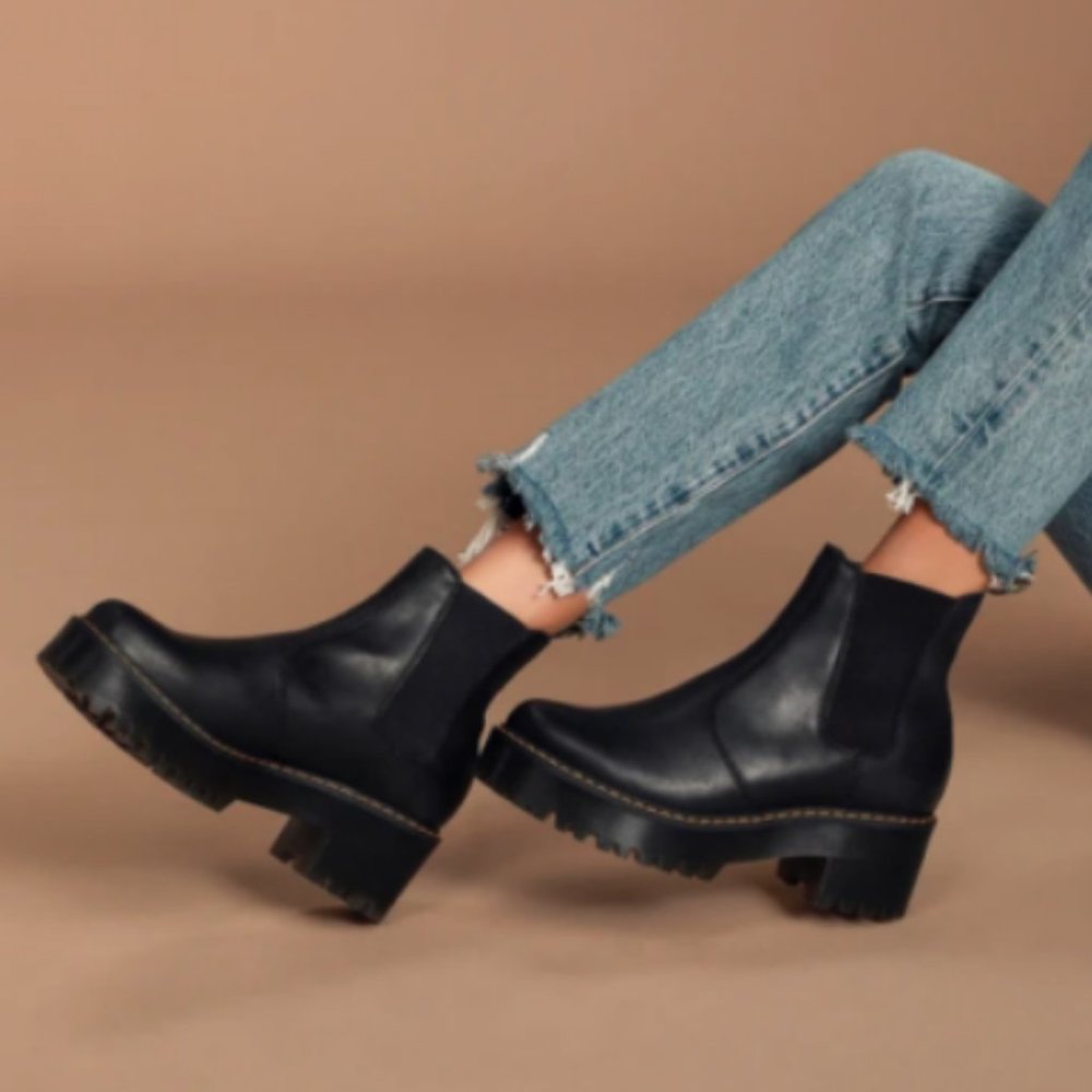 Dr. Martens Rometty II Heeled Chelsea Boots in Black Vintage MSRP $210